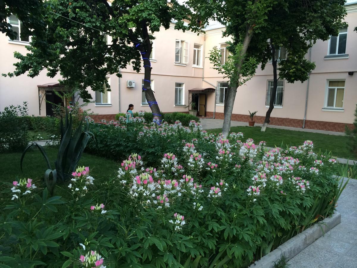 Armon Apart Hotel Khujand Exterior foto